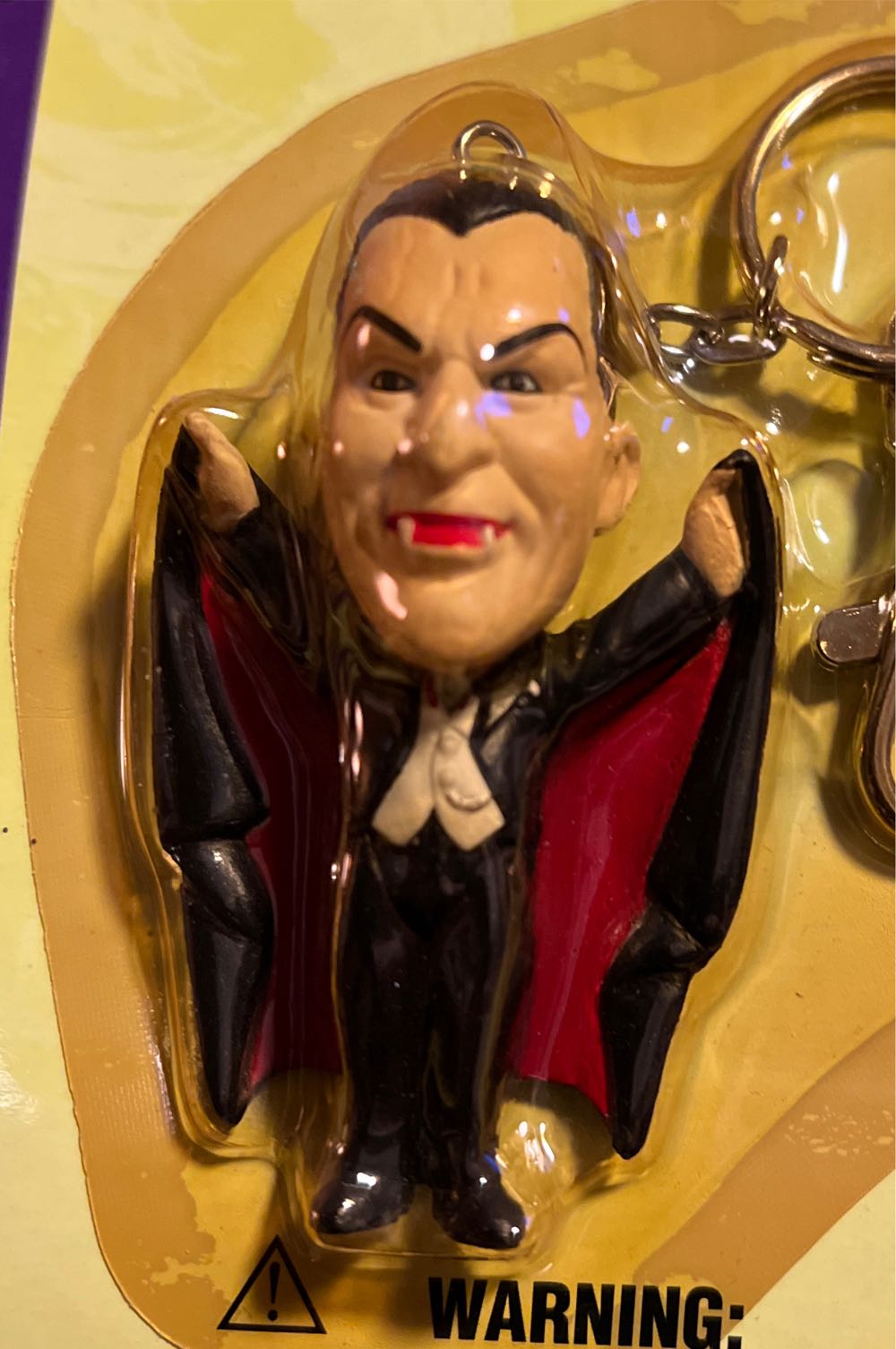 Sideshow - Little Big Heads (Dracula) Keychain - Sideshow Toy action figure collectible [Barcode 747720190191] - Main Image 4