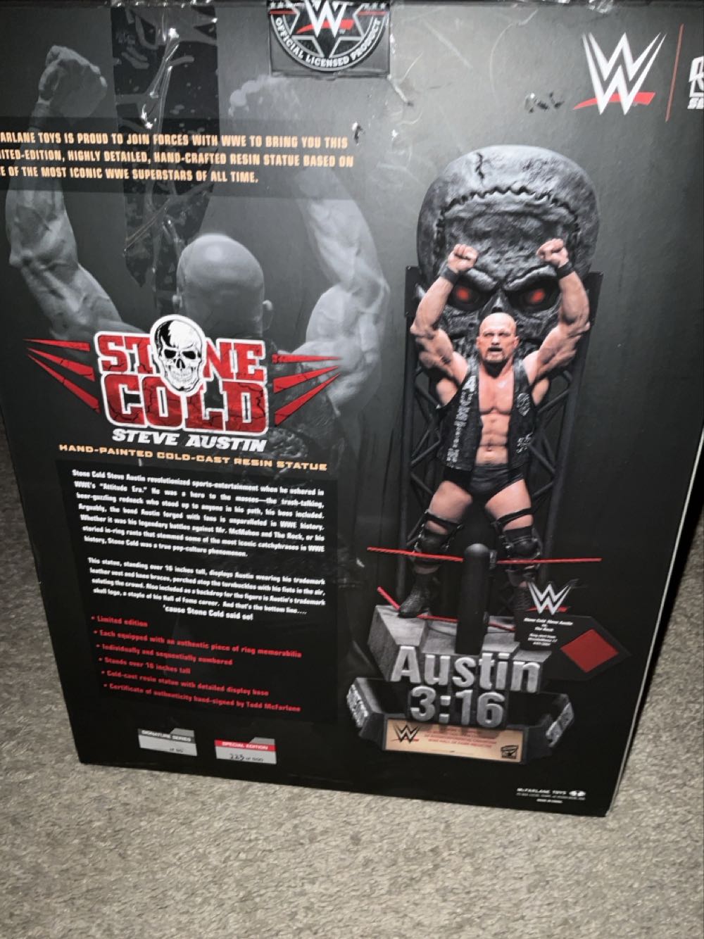 ‘Stone Cold’ Steve Austin - Todd McFarlane (WWE - Icon Series - Resin Statues) action figure collectible [Barcode 787926933222] - Main Image 2