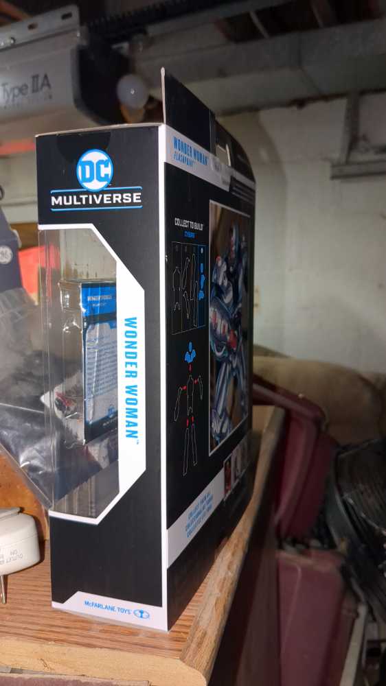 Wonder Woman (Flashpoint) - McFarlane Toys (DC Multiverse) action figure collectible [Barcode 787926156447] - Main Image 3