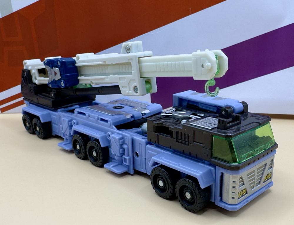 Mudflap - Hasbro (Transformers) action figure collectible - Main Image 2