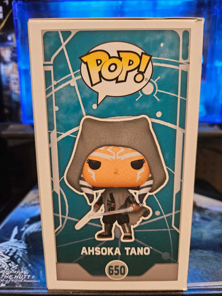 Funko Pop! Star Wars: Ahsoka Ahsoka Tano With Dual Lightsabers - Funko Pop (Funko Pop!) action figure collectible [Barcode 889698721752] - Main Image 3