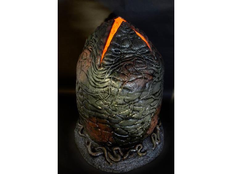 Aliens Life Size Egg & Facehugger Foam & Latex Prop Replica - NECA - Alien (Alien) action figure collectible - Main Image 2