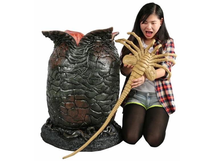 Aliens Life Size Egg & Facehugger Foam & Latex Prop Replica - NECA - Alien (Alien) action figure collectible - Main Image 4