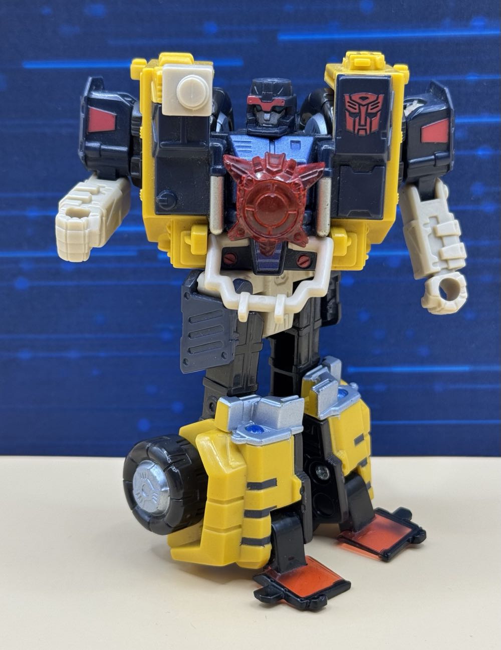 Strongarm - Hasbro (Transformers Energon) action figure collectible - Main Image 3