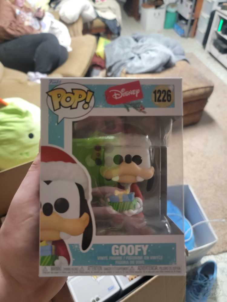 Disney Goofy (Holiday)  action figure collectible - Main Image 1