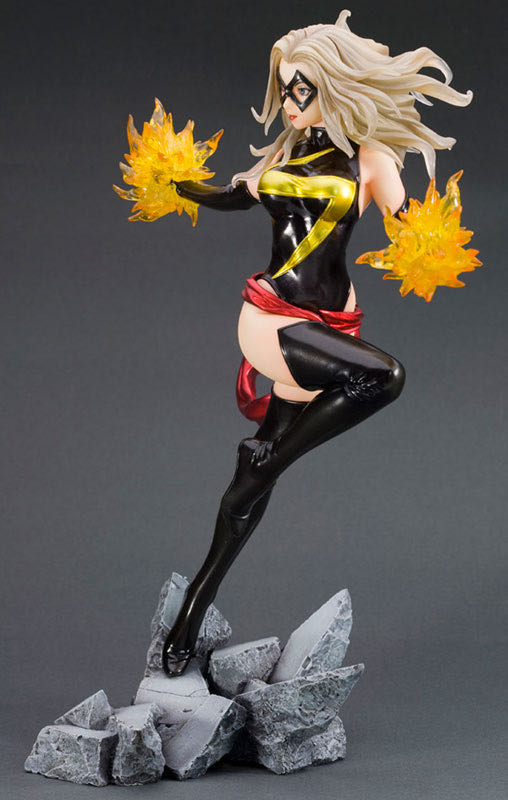 Ms. Marvel - Kotobukiya action figure collectible [Barcode 603259013731] - Main Image 2