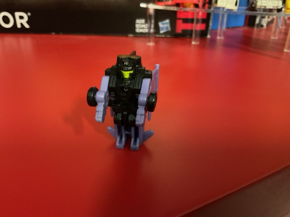 Whisper - Hasbro (Generation 1) action figure collectible - Main Image 4