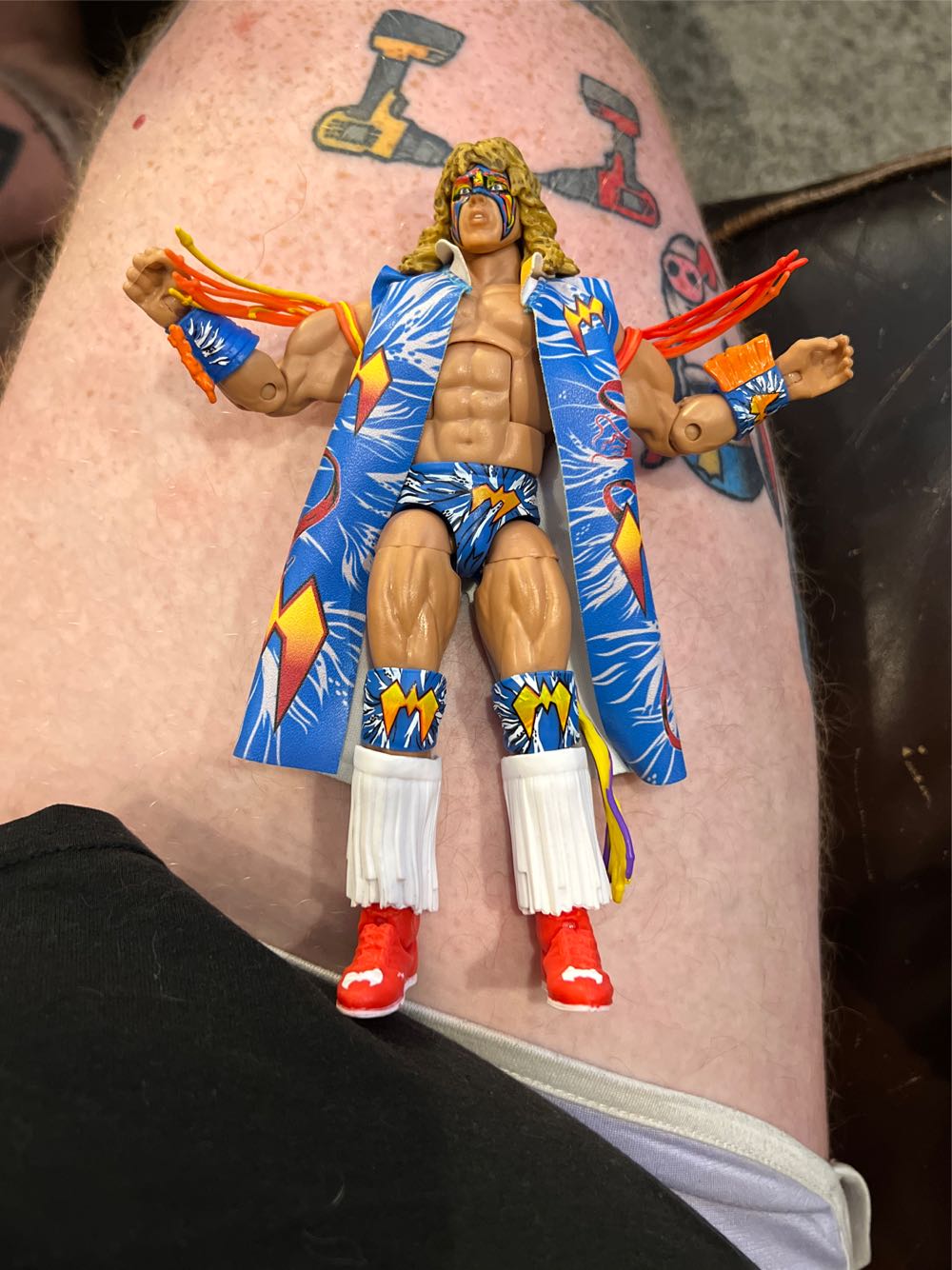 Ultimate Warrior - Wrestlemania XII Ringside Exclusive Elite  - Mattell action figure collectible - Main Image 2