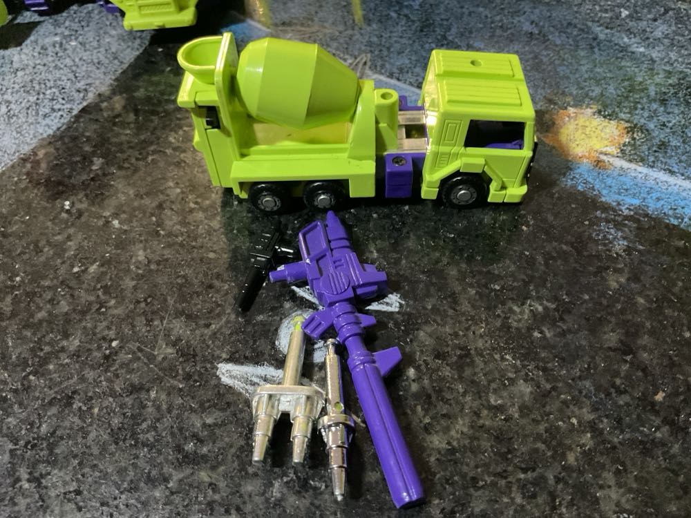 Transformers G1 Mixmaster Constructicons - Hasbro (Generation 1) action figure collectible - Main Image 3
