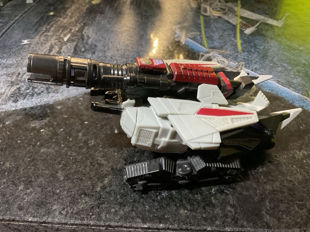 Transformers War/Fall Of Cybertron Megatron - Hasbro (Generations) action figure collectible - Main Image 4