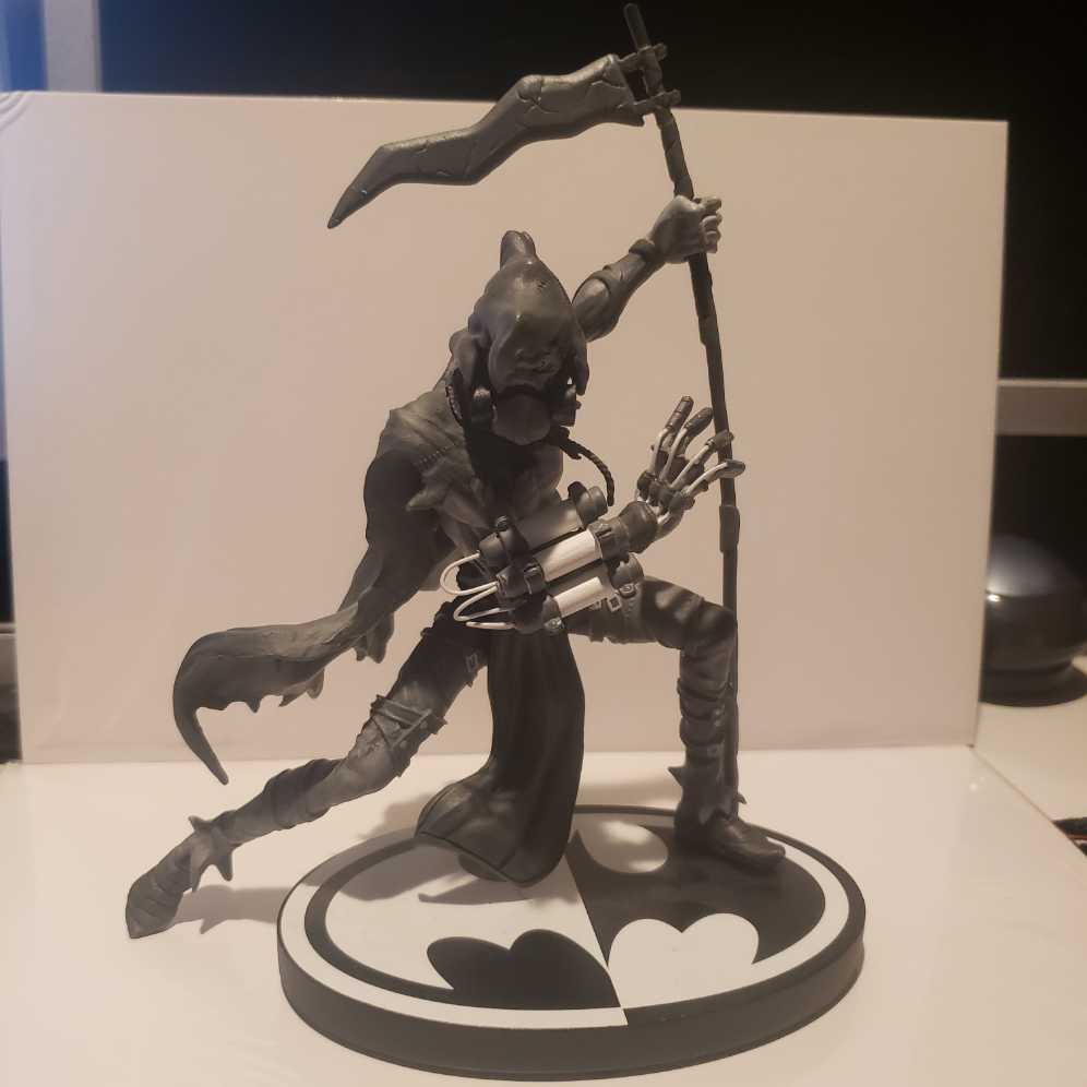 Scarecrow Statue  action figure collectible - Main Image 1