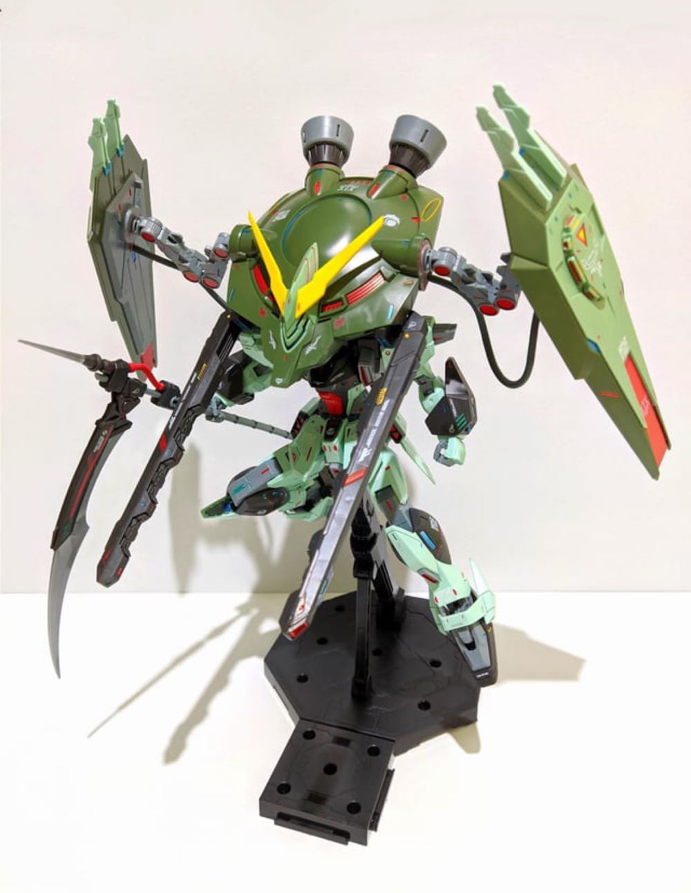 	 Mobile Suit Gundam Seed Full Mechanics 1/100 Forbidden Gundam - Bandai (Gundam) action figure collectible - Main Image 4