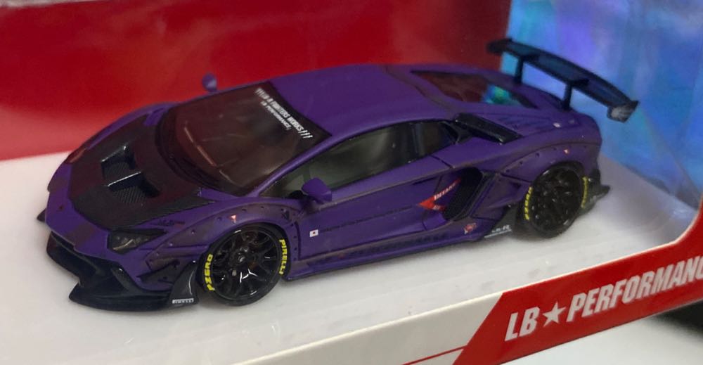Lamborghini LP700-4 - Timothy & Pierre (Zero Fighter) action figure collectible - Main Image 2