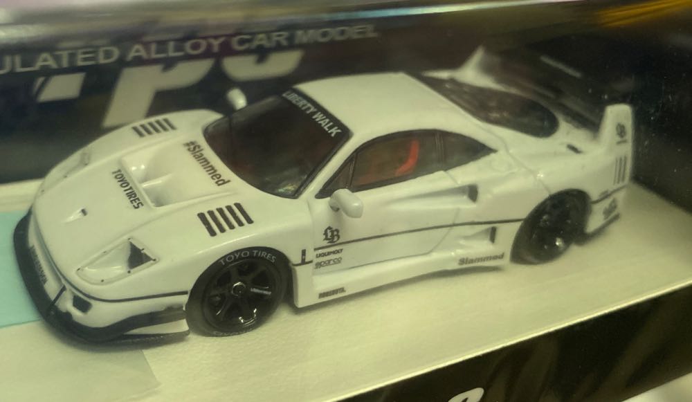 Ferrari F40 LBWK - TPC (LBWK) action figure collectible - Main Image 2