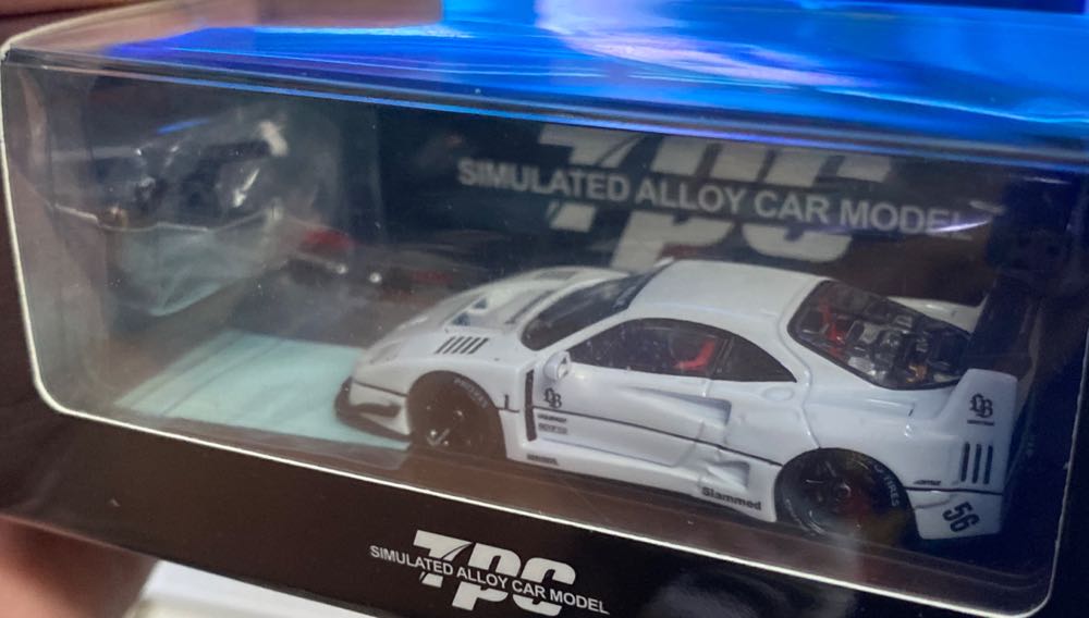 Ferrari F40 LBWK - TPC (LBWK) action figure collectible - Main Image 3
