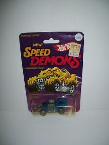 Black Cat Steals Your Heart