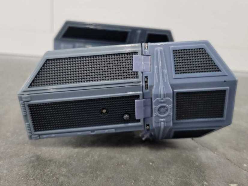 Darth Vader Tie Advanced Vehicle Mode Yellowed - Hasbro (Star Wars Crossover) action figure collectible - Main Image 2