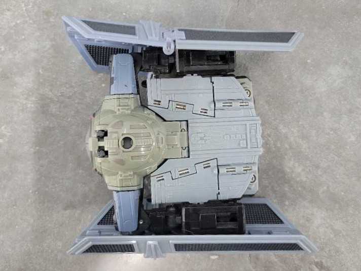 Darth Vader Tie Advanced Vehicle Mode Yellowed - Hasbro (Star Wars Crossover) action figure collectible - Main Image 3