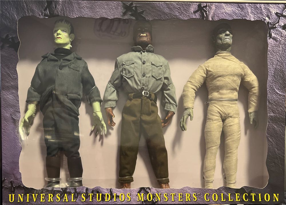 Kenner: Universal Studios Monsters Collection 12 Collectors Frankenstein, Wolfman, Mummy - Kenner action figure collectible [Barcode 076281280240] - Main Image 3