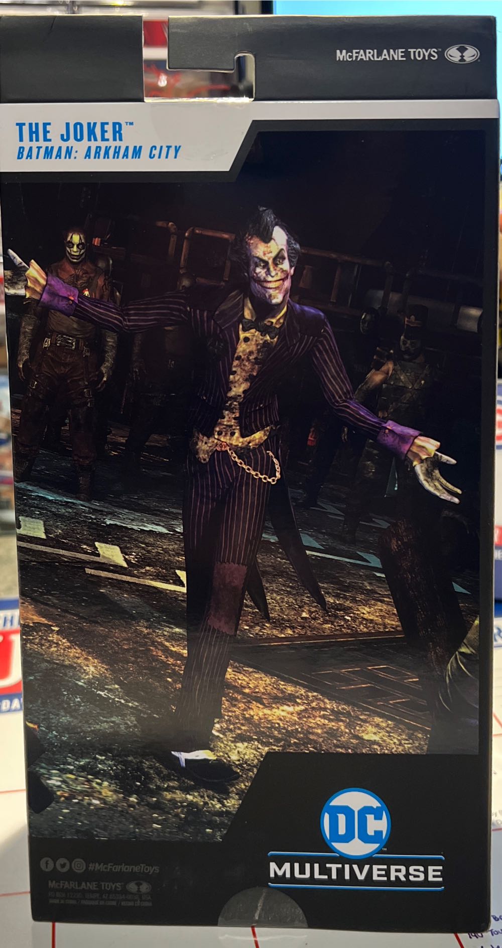 Joker - McFarlane Toys (DC Multiverse) (DC) action figure collectible - Main Image 2