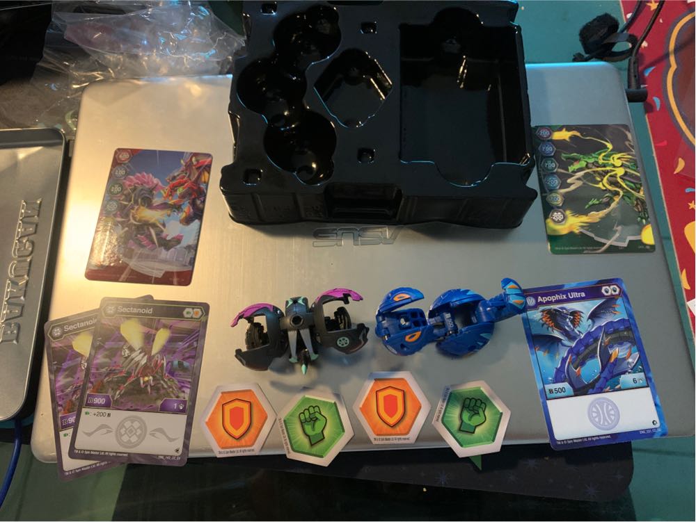 Bakutin Sectanoid & Mystery Bakugan Sectanoid Premium Collectors Tin With Mystery Collectors Storage - Spin Master (Baku Tin) action figure collectible [Barcode 778988389478] - Main Image 4