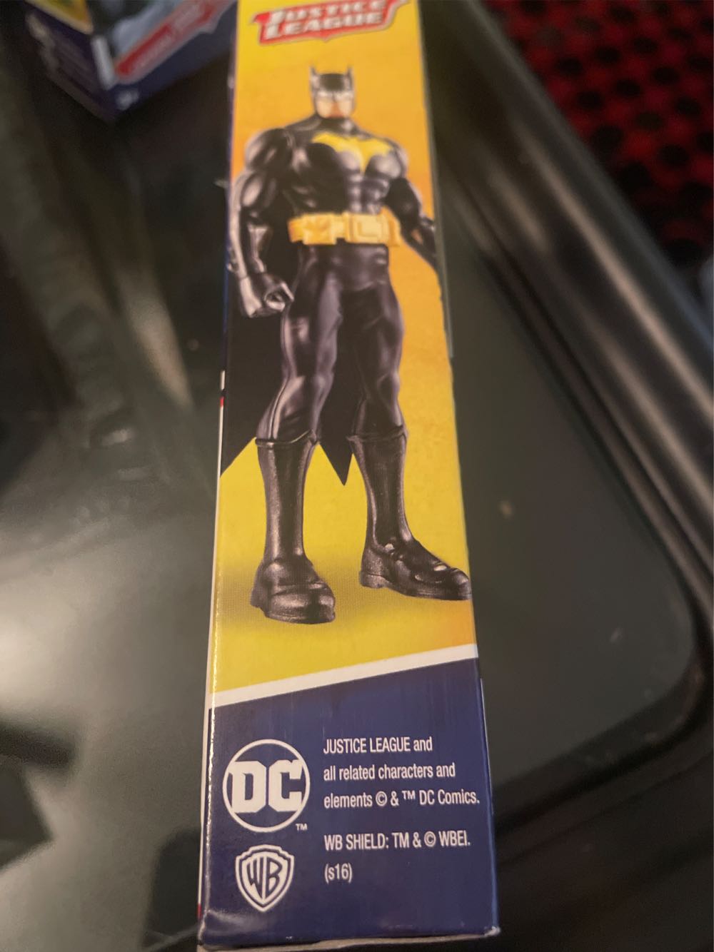 Batman - Mattel (Justice League) action figure collectible [Barcode 887961490442] - Main Image 3