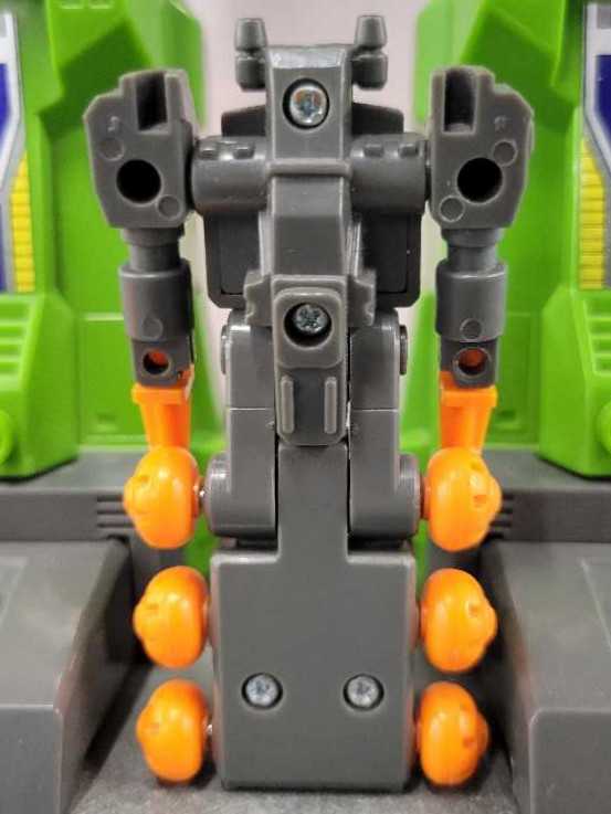 Fasttrack With Scorponok And Lord Zarak Headmaster - Hasbro (1987) action figure collectible - Main Image 3