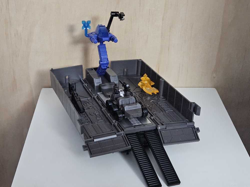 Jinbao DF-04 Justice Leader   action figure collectible - Main Image 3