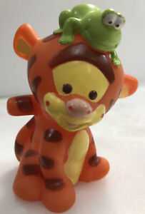 Mattel Disney’s Wish Micro Doll Playset Dahlia’s Rosas Marketplace Portable Set With Dahlia Doll Star Figure & 9 Accessories Travel Toys