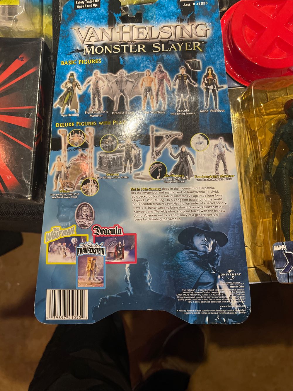Jakks Pacific Van Helsing Monster Slayer Van Dracula Beast Wing Flapping Action  - Jakks Pacific action figure collectible [Barcode 039897410555] - Main Image 2