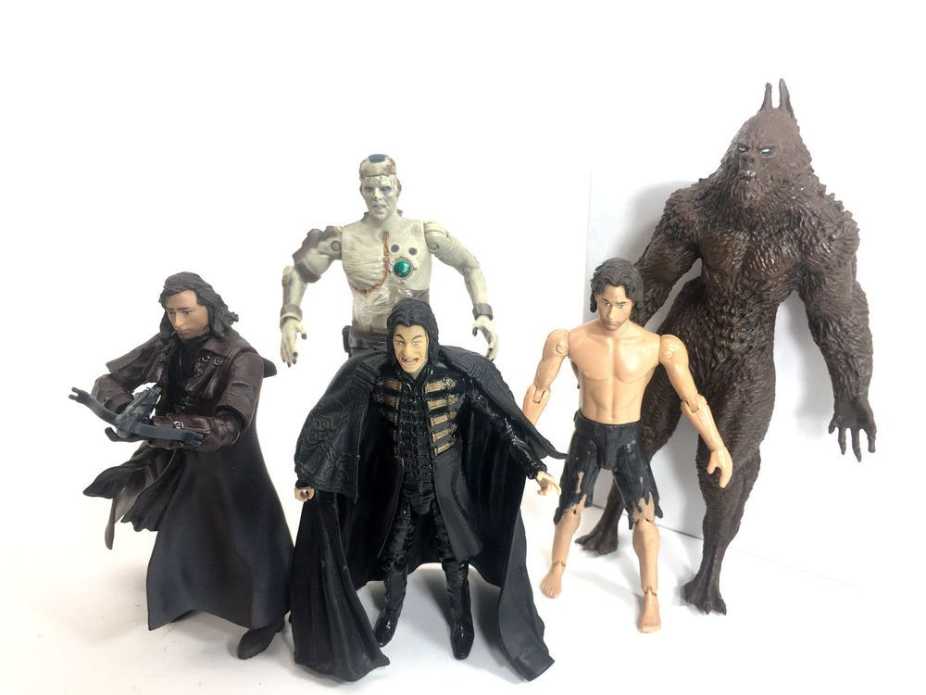 Jakks Pacific Van Helsing Monster Slayer Van Dracula Beast Wing Flapping Action  - Jakks Pacific action figure collectible [Barcode 039897410555] - Main Image 4
