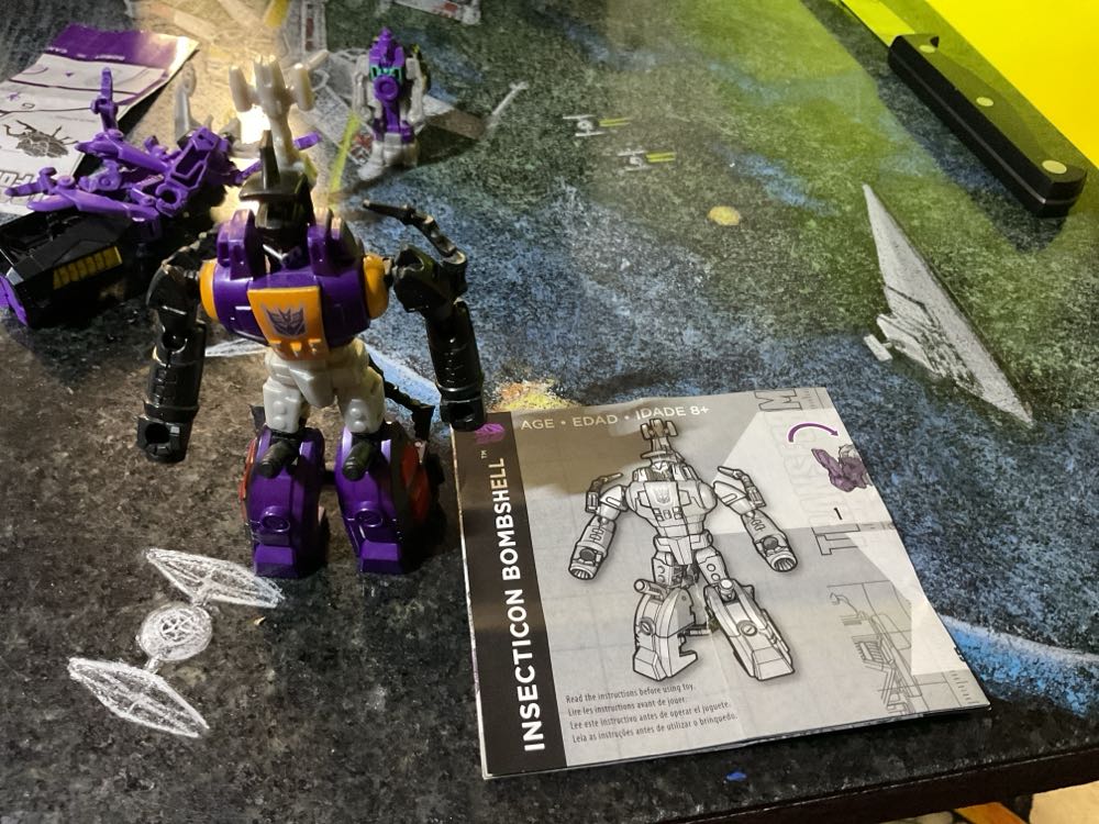 Transformers Combiner Wars  Bombshell - Hasbro (Combiner Wars) action figure collectible - Main Image 4