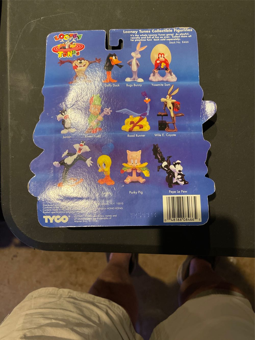 Tyco - Looney Tunes - Tasmanian Devil - Tyco action figure collectible [Barcode 048188084665] - Main Image 2