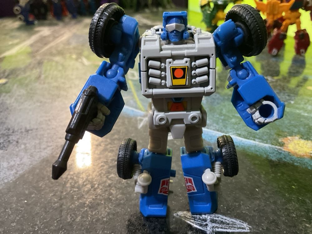 Transformers Power Of The Primes Beachcomber - Hasbro (Power Of The Primes) action figure collectible - Main Image 4