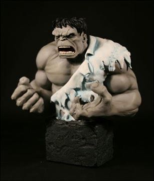 Bowen Designs: Mini-Marvel Bust Incredible Hulk Gray  action figure collectible - Main Image 2