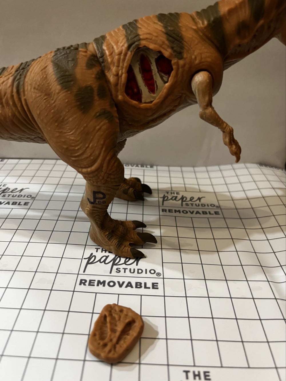 Young T-Rex (Series 1) - Kenner (Jurassic Park Series 1) action figure collectible - Main Image 3