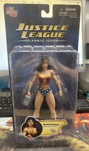 Power Ranger Mega Force green ranger