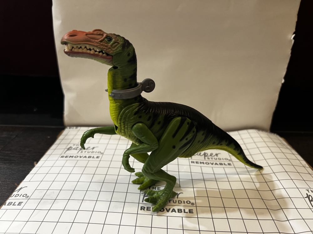 Baryonyx Dino-Screams - Kenner (Jurassic Park Series 2) action figure collectible - Main Image 2