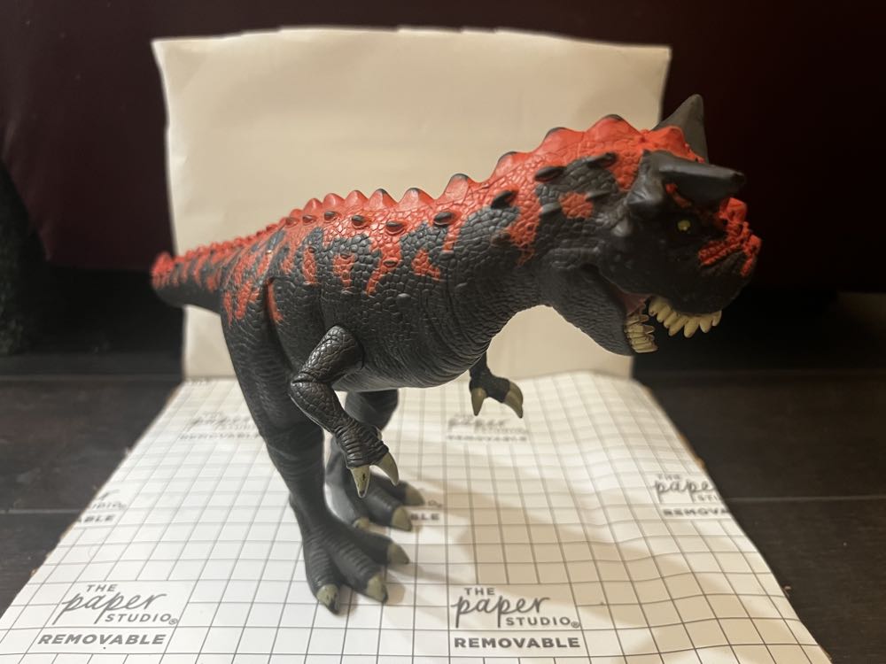 Jurassic Park - Carnotaurus - Kenner (Jurassic Park Series 2) action figure collectible - Main Image 2