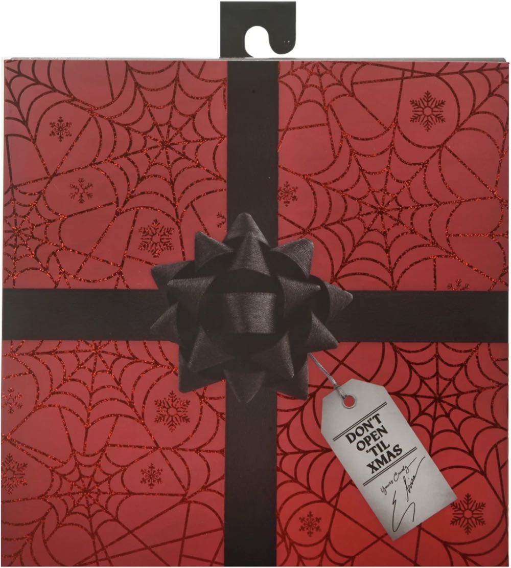 Elvira - Christmas (Elvira’s Very Scary X-Mas) action figure collectible [Barcode 634482560815] - Main Image 3