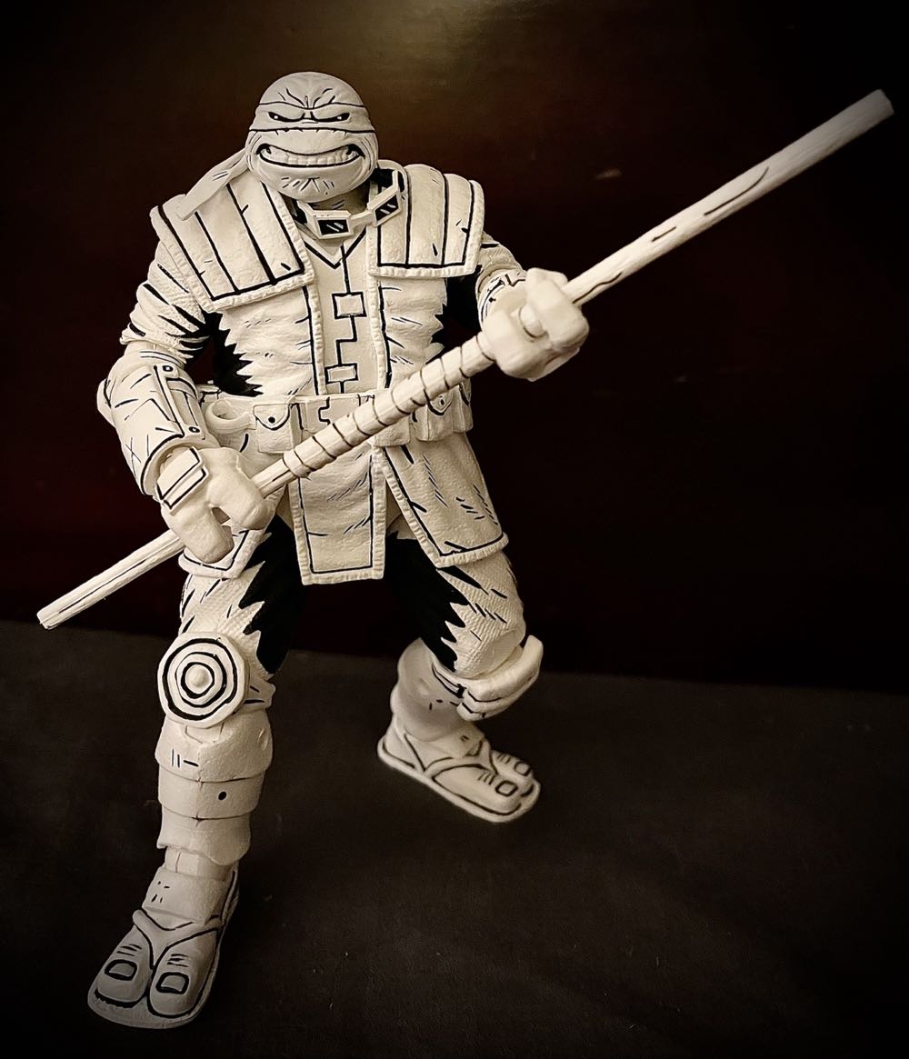 Last Ronin, The: Michelangelo (Black And white) - Neca (Teenage Mutant Ninja Turtles) action figure collectible - Main Image 4