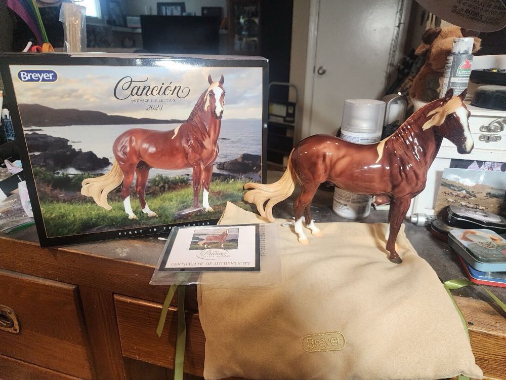 Breyer Cancion - Breyer (Paso Fino) action figure collectible - Main Image 4