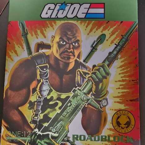 Roadblock - Mezco Toyz (G.I. Joe) action figure collectible [Barcode 696198763928] - Main Image 2