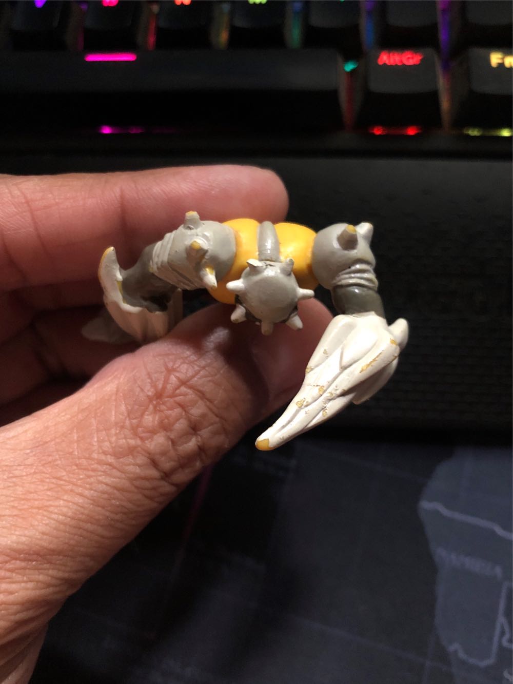 Estalactita - El Impredesible - Gormiti (Gris) action figure collectible - Main Image 4