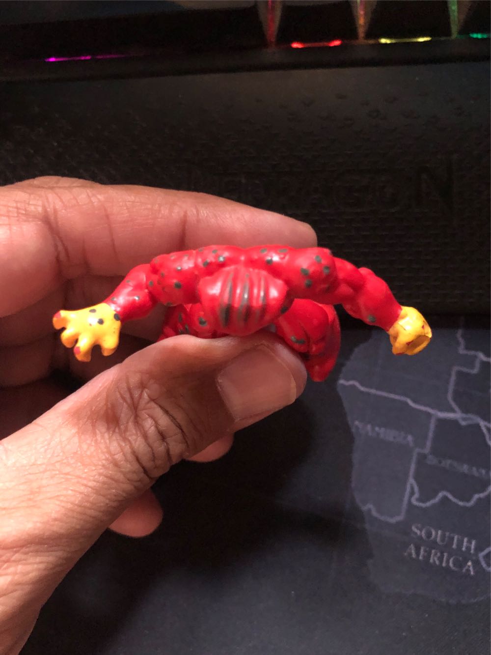 Electricon - Gormiti (Rojo) action figure collectible - Main Image 4