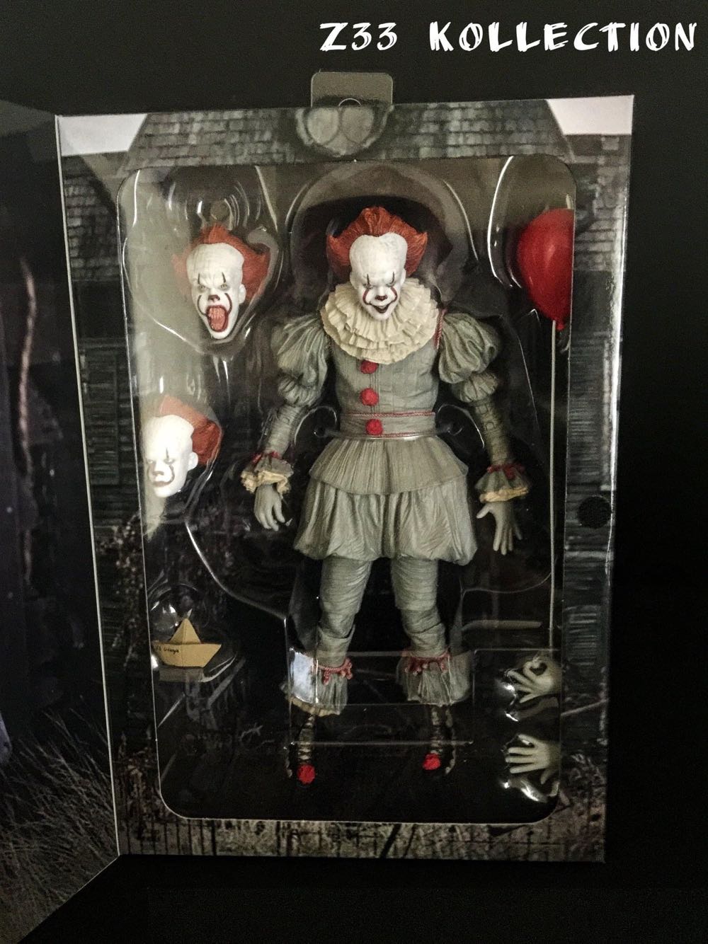 NECA Horror 2018: Pennywise - Neca (IT (2017)) action figure collectible - Main Image 2
