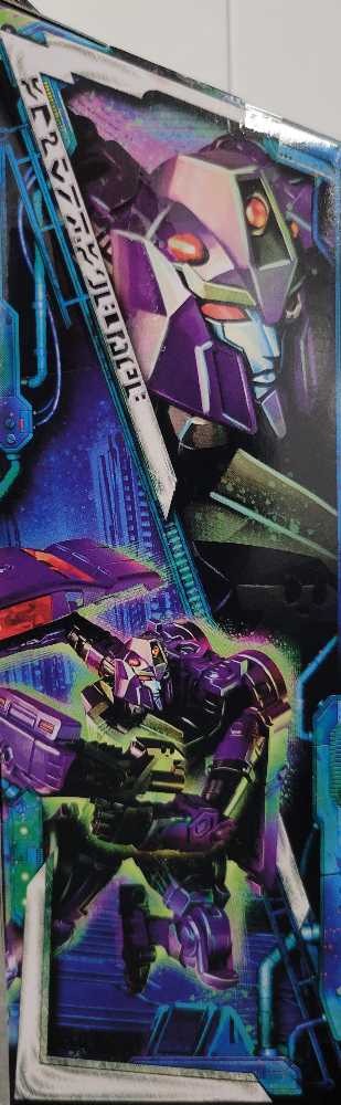 Shadow Striker Cyberverse  - Hasbro (Legacy Evolution) action figure collectible - Main Image 2