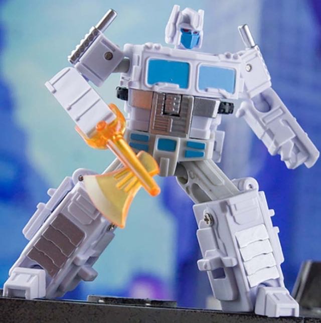 Dr. Wu DW-E23T Tactical Commander(Ultra Magnus) - Dr. Wu Studio (G1) action figure collectible - Main Image 2