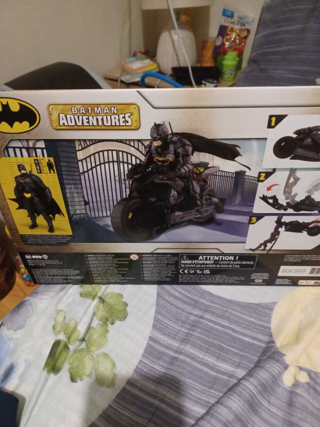 Dc Comics Batman Adventures Batman Batcycle Transforming 2-in-1 Batcycle & Batglider Figure Compatible Super Hero Kids Toy For Boys And Girls 4 - Spinmaster (The Batman 2022) action figure collectible [Barcode 778988494172] - Main Image 3