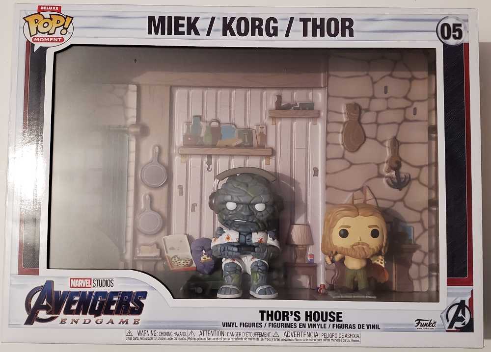 05 Thor’s House (Size) - Marvel: Avengers Endgame - Funko (Funko Pop! Deluxe Moment) action figure collectible [Barcode 889698709149] - Main Image 2